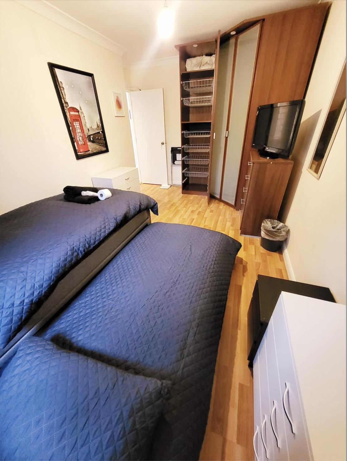 Huge And Affordable 3 Bedroom Flat In Hammersmith For 7 People With Welcome Breakfast London Bagian luar foto